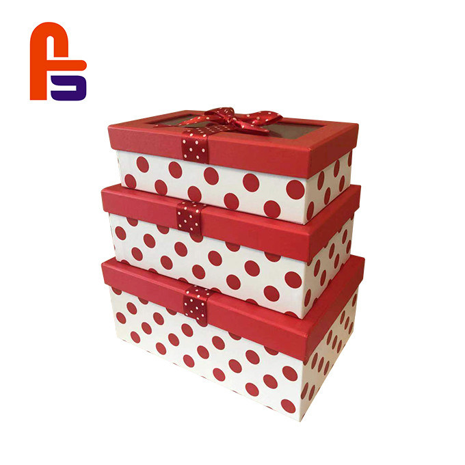 Beautiful Cardboard Gift Box Red Color Customized Perfect For Chrismas