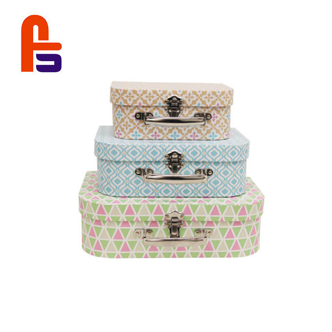 cardboard packing boxes