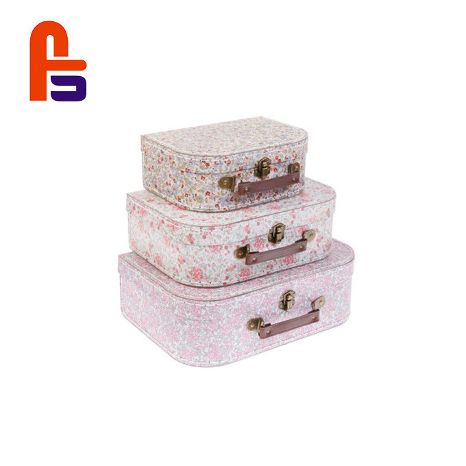 cardboard packing boxes