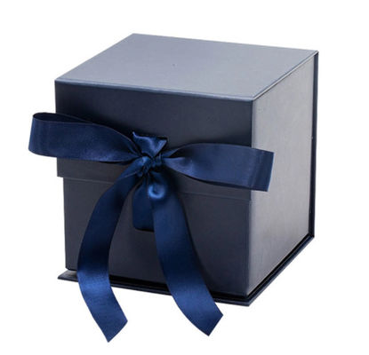 Eco Friendly Cardboard Packing Boxes Foldable Magnetic Closure Gift Box With Ribbon