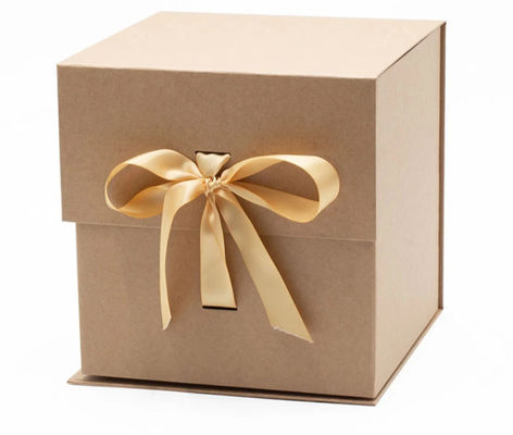 Eco Friendly Cardboard Packing Boxes Foldable Magnetic Closure Gift Box With Ribbon