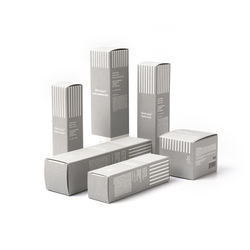 Matte / Glossy Cosmetic Paper Packaging Box Custom Color