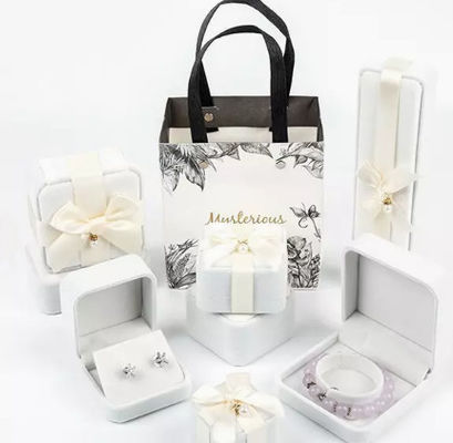 Necklace Luxury Jewelry Packaging Box Biodegradable Debossed