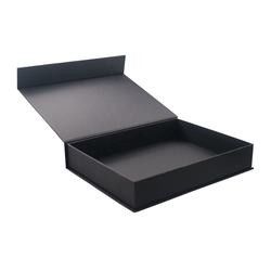 Magnetic Garment Packaging Box Rectangle Paperboard Apparel Gift Box