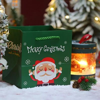 Recyclable Cardboard Christmas Eve Box Cuboid Shape For T Shirt Gift