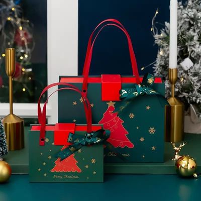 PMS Christmas Cardboard Gift Boxes ISO Coated Paper Corrugated Christmas Box