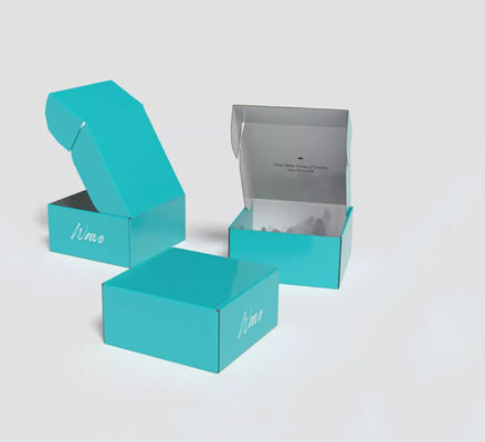 Folding Clothes Packaging Box Varnishing Paperboard Packaging Paper Boxes